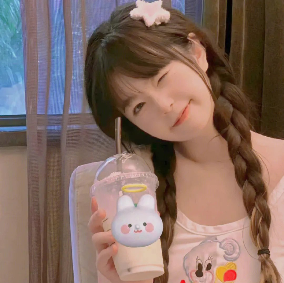 四月的女儿